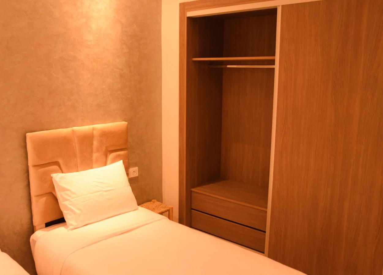 Appartement Tout Confort Szavíra Kültér fotó